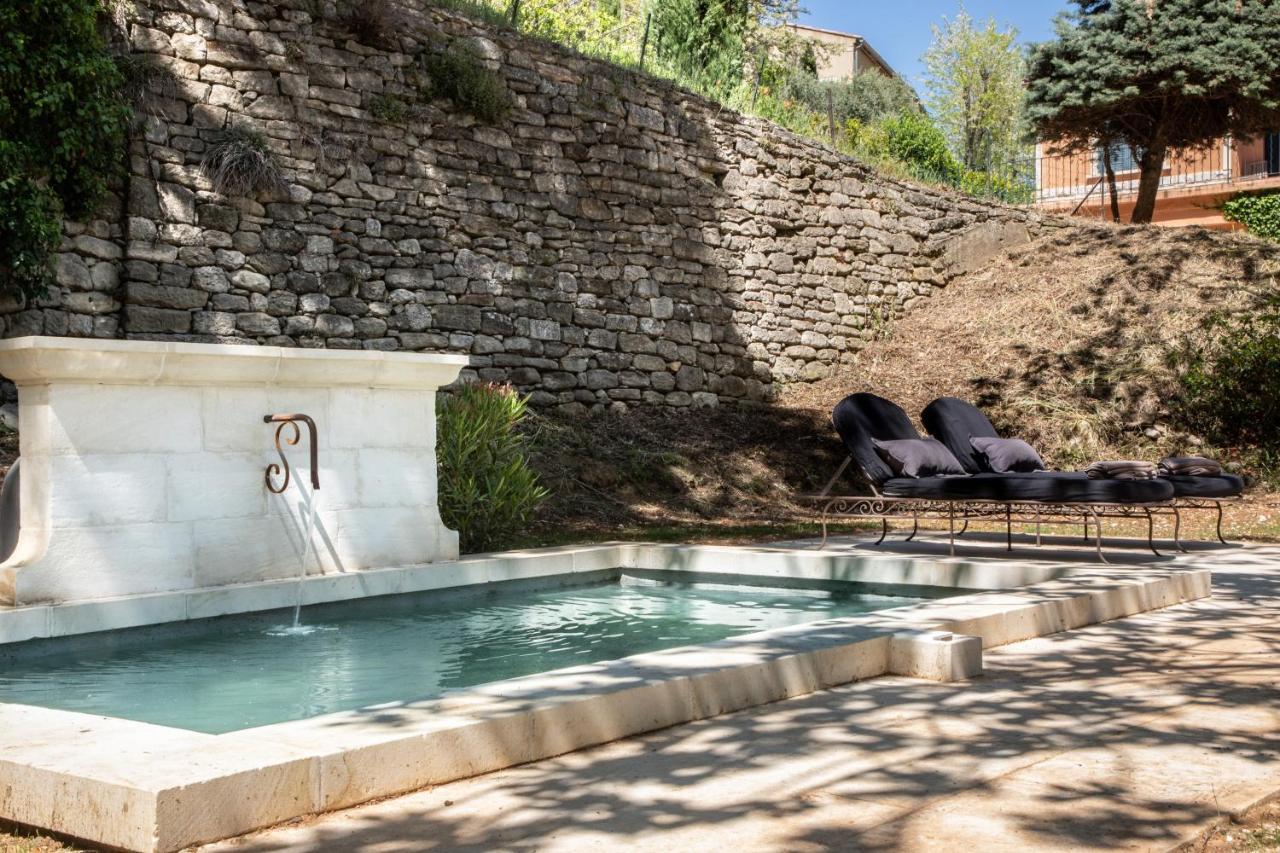 Les Cabanes De La Fontaine Лакост Екстериор снимка