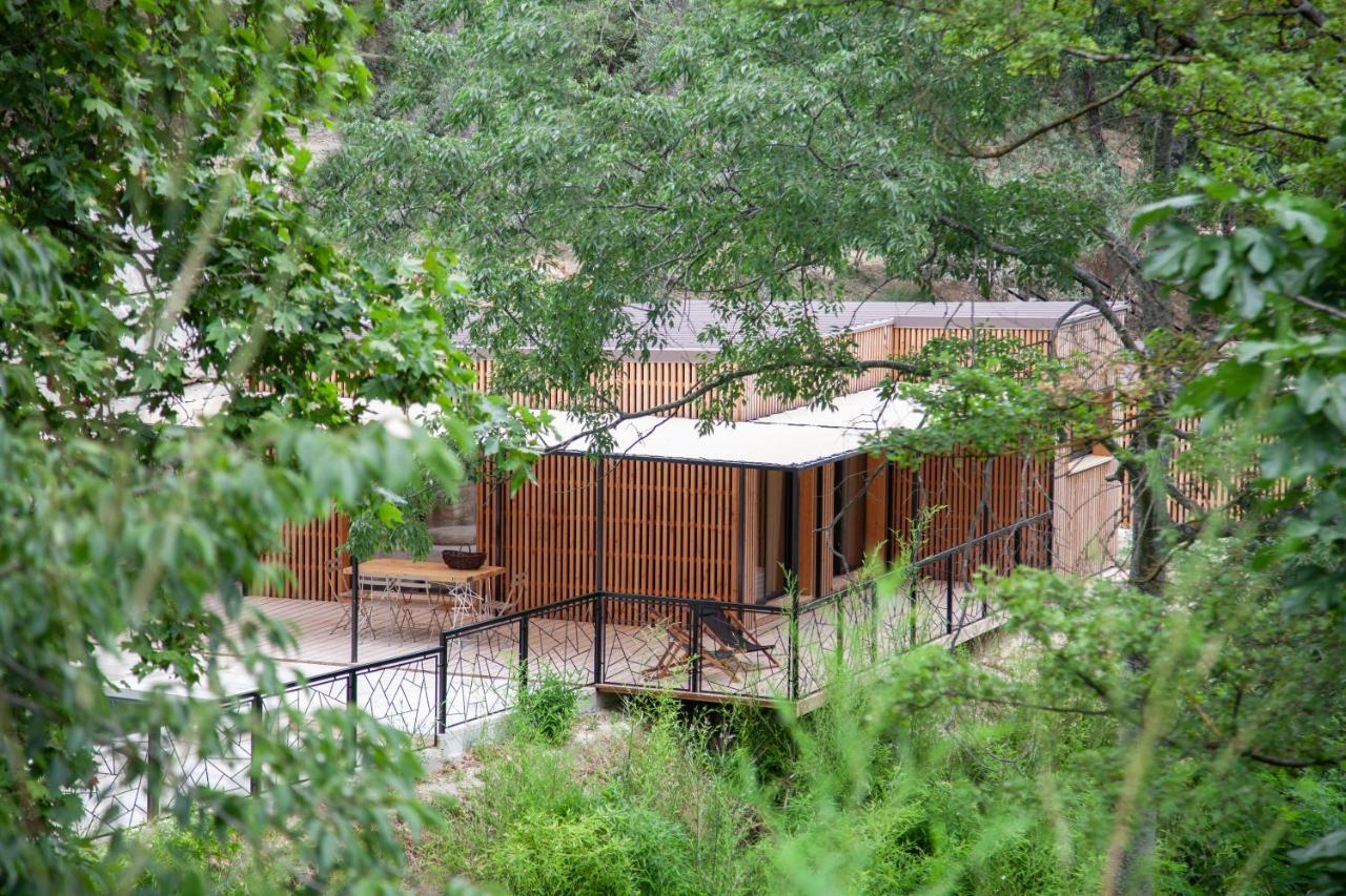 Les Cabanes De La Fontaine Лакост Екстериор снимка